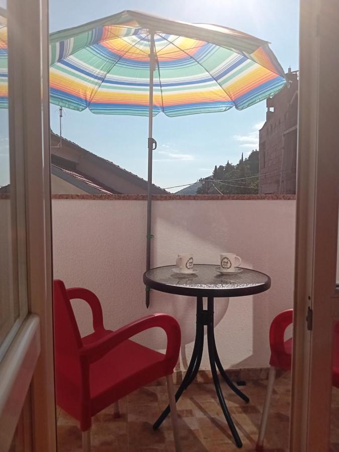 Vila Centar Trebinje Esterno foto